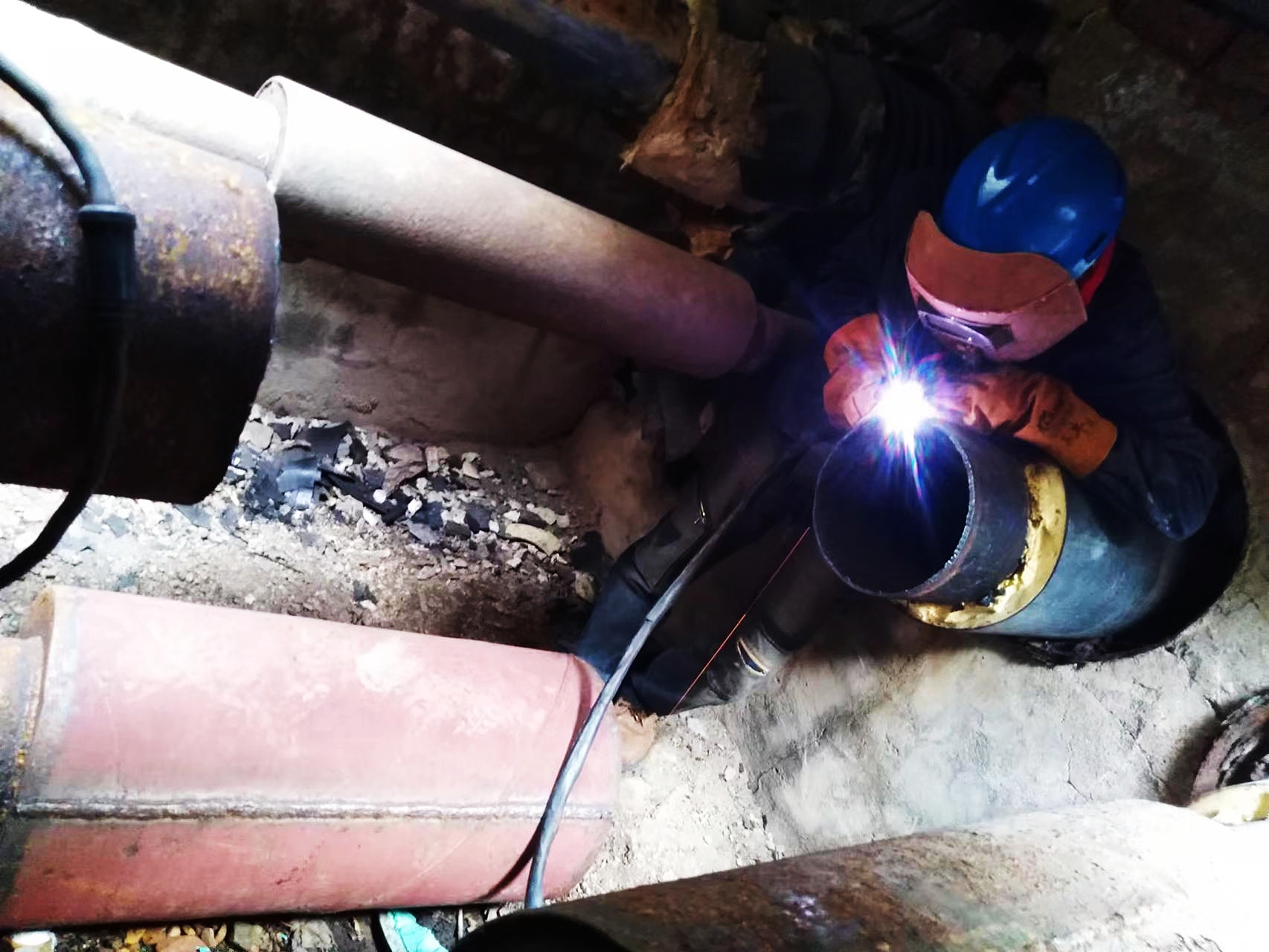 2022-10月27日，<span id=