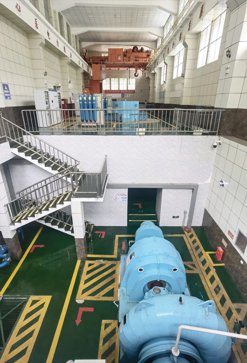 位于施秉縣的觀音巖水電站生態(tài)流量機(jī)組運(yùn)行中。潘希來(lái) 攝 (2)