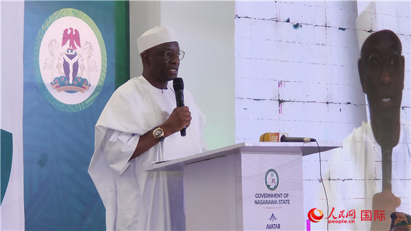 尼日利亞聯(lián)邦參議院議長阿克帕比奧致辭。人民網(wǎng)記者 姜宣攝