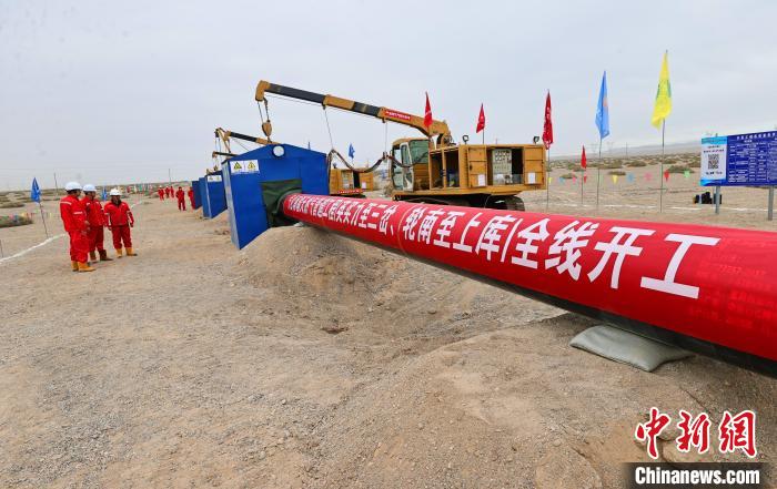 工程建設(shè)現(xiàn)場(chǎng)。陳士兵 攝