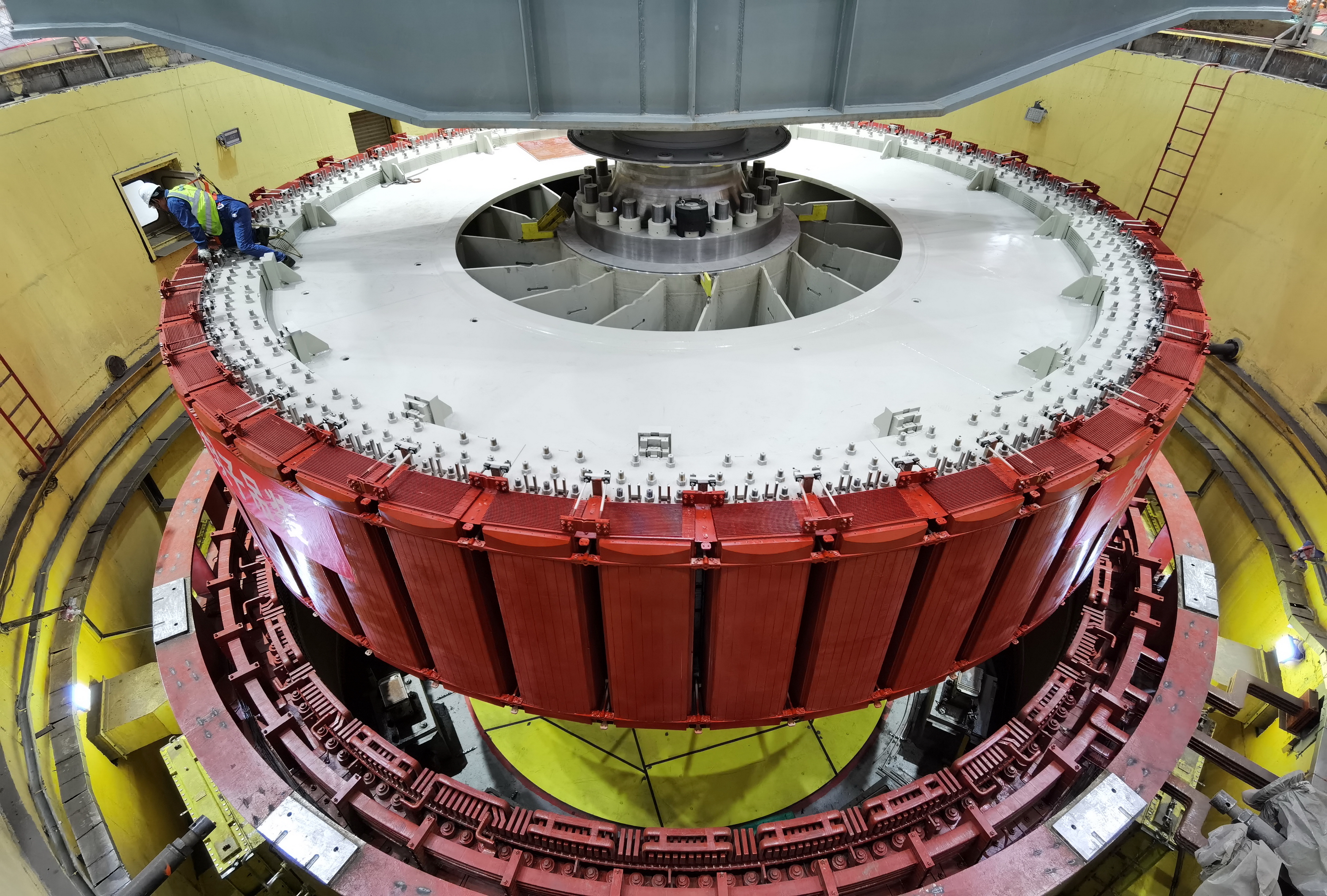 劉家峽水電廠3號機組整機改造進(jìn)入回裝關(guān)鍵階段 (3).jpg 劉家峽水電廠3號機組整機改造進(jìn)入回裝關(guān)鍵階段 (3).jpg