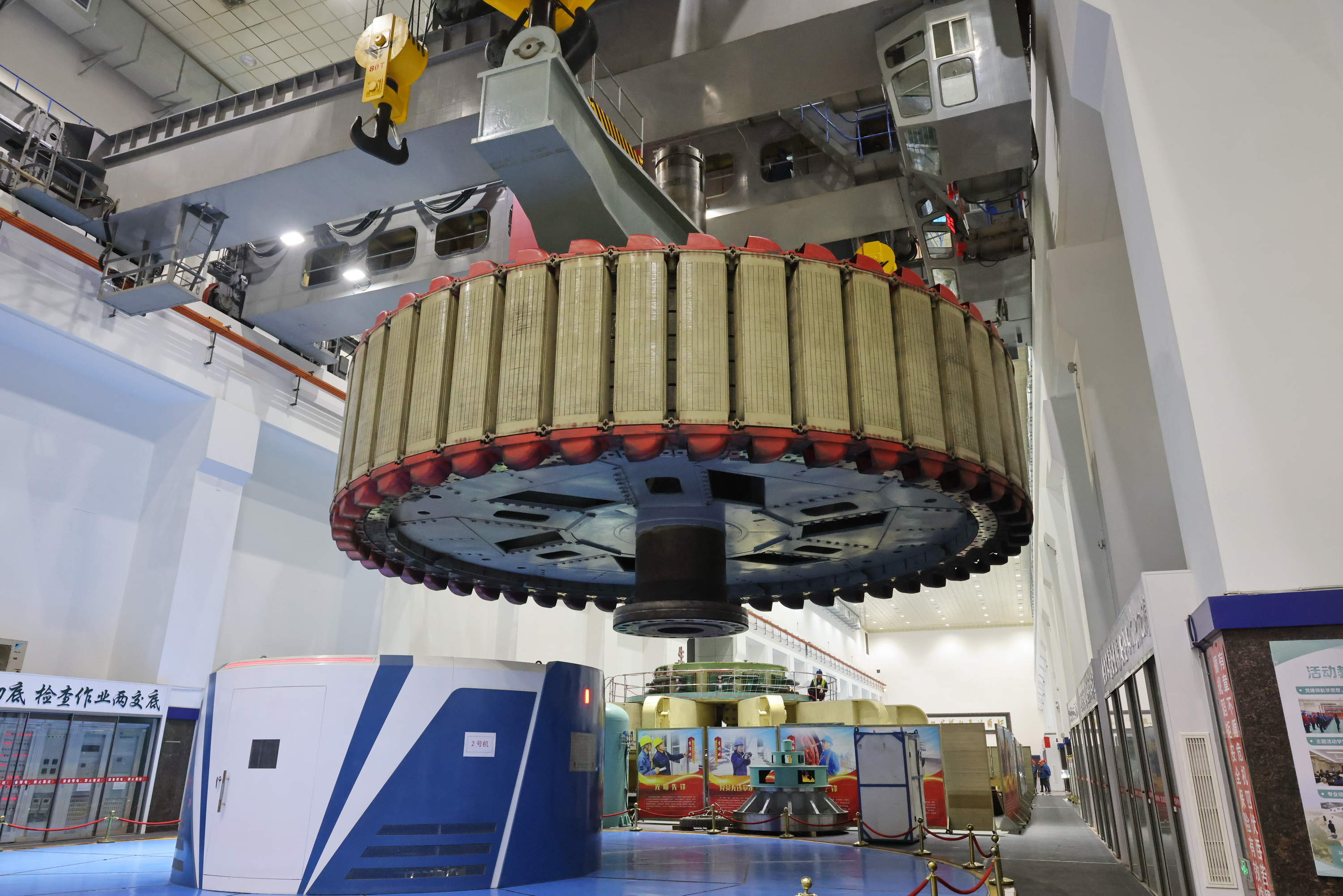 劉家峽水電廠：1號機組整機改造進入分解關鍵階段 (1).JPG