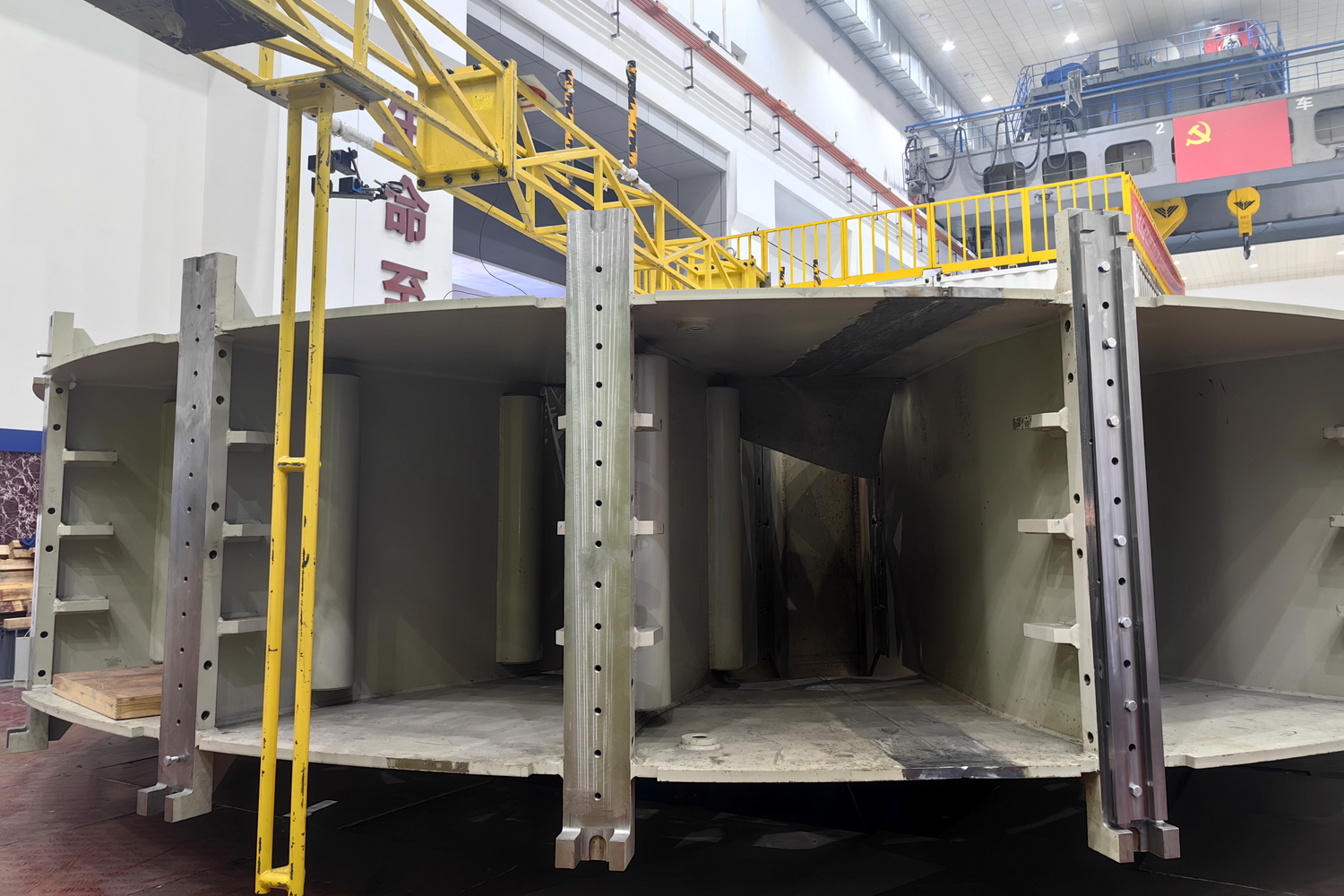 劉家峽水電廠：1號機組整機改造關(guān)鍵工序穩(wěn)步推進 (2).jpg