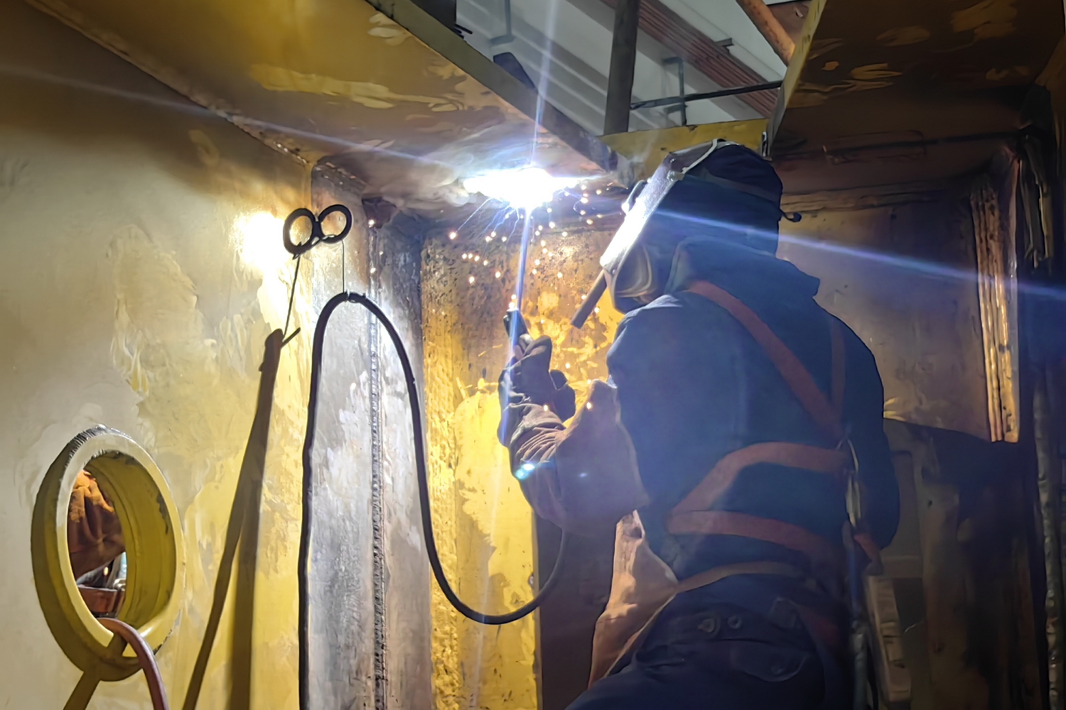 劉家峽水電廠：1號機組整機改造關(guān)鍵工序穩(wěn)步推進 (3).jpg