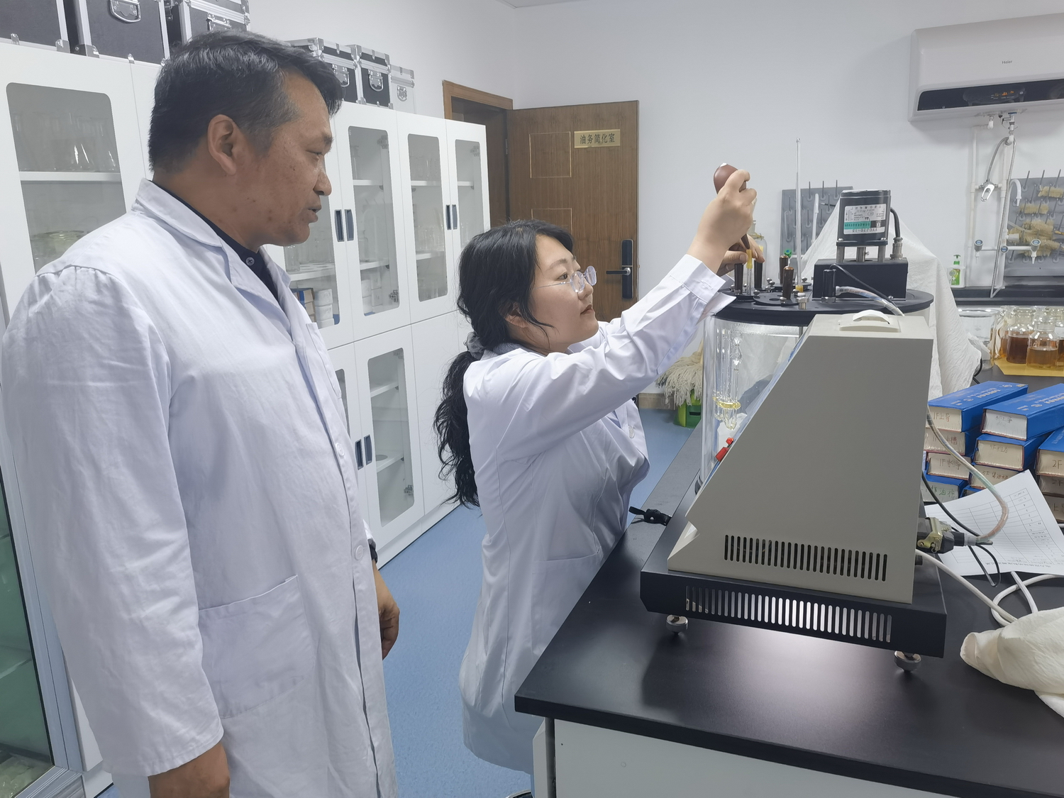 劉家峽水電廠：燒旺三昧“真”火  淬煉“工培”成效 (1).jpg