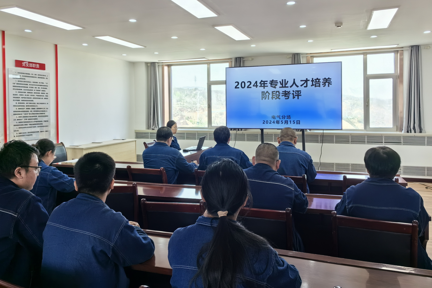 劉家峽水電廠：燒旺三昧“真”火  淬煉“工培”成效 (2).jpg