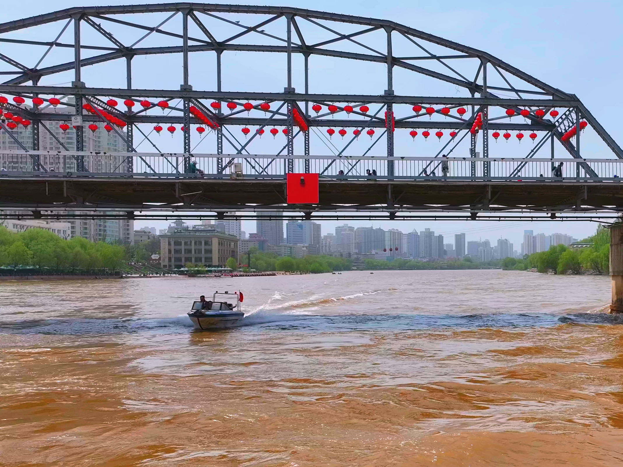 甘肅蘭州<span id=