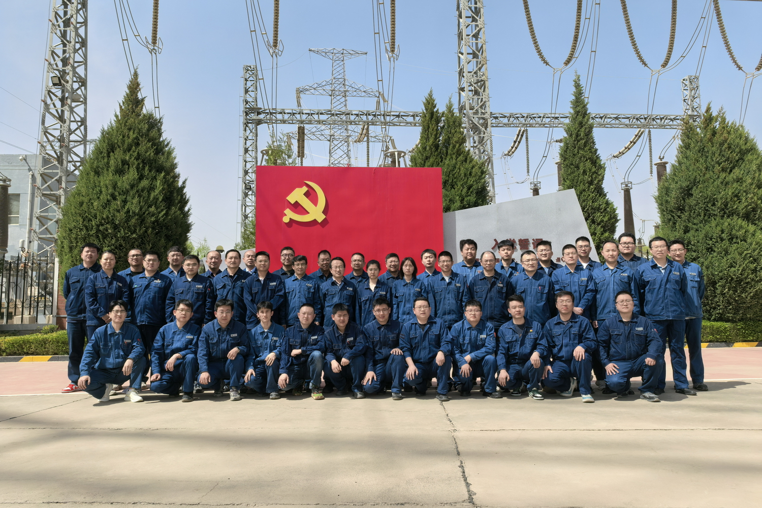 劉家峽水電廠：青春筑夢劉電 奉獻點亮光明 (1).jpg